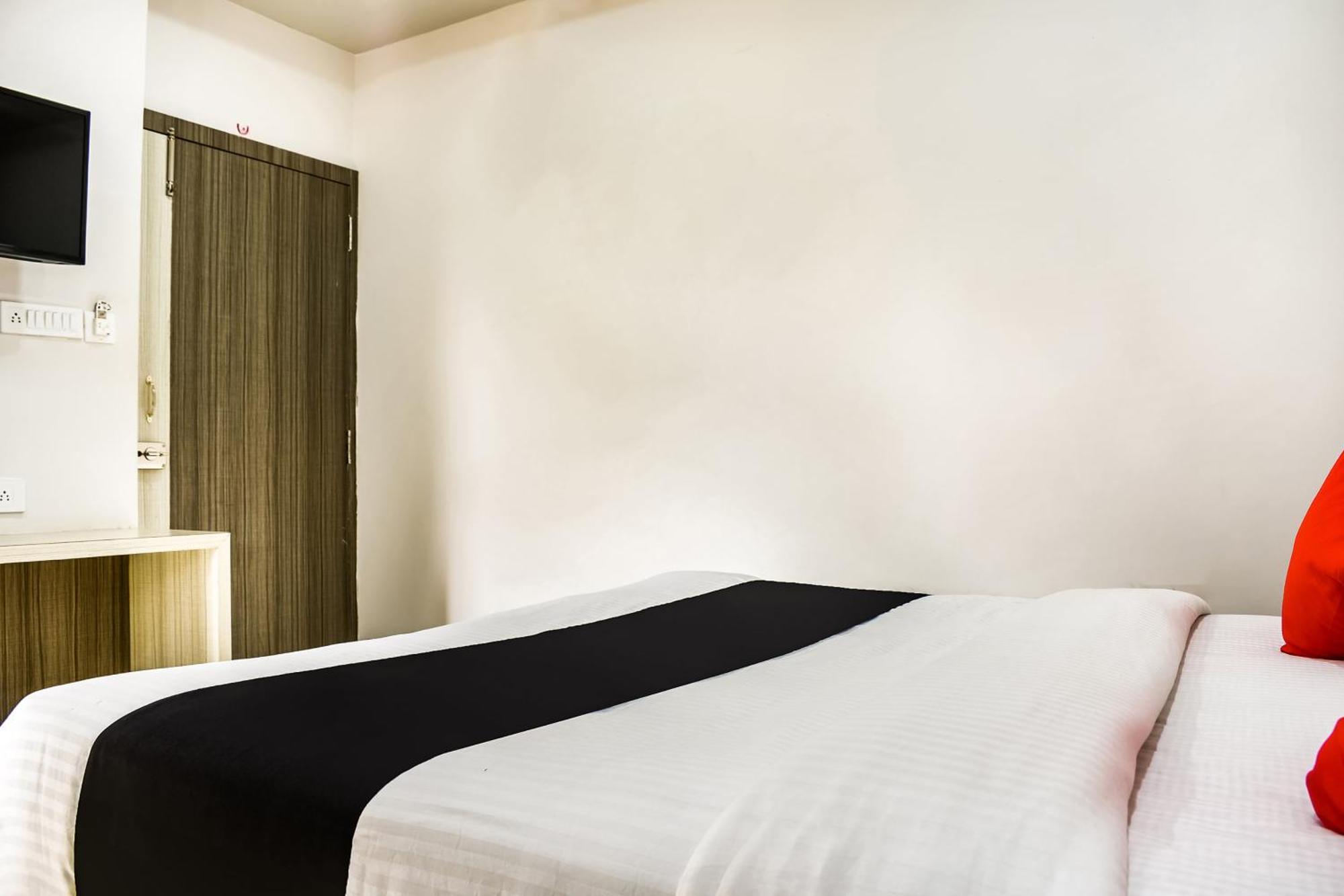 Hotel Capital O Jai Adisson Cuttack Zewnętrze zdjęcie