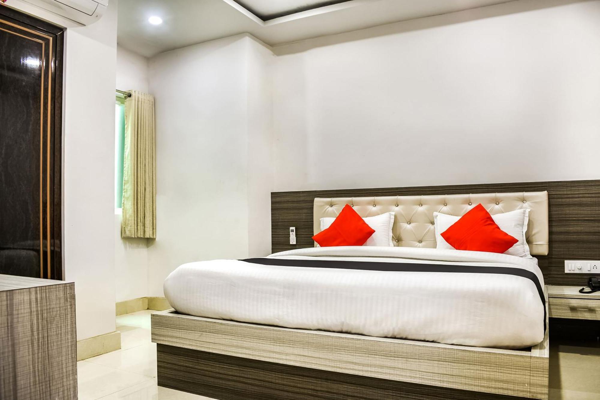 Hotel Capital O Jai Adisson Cuttack Zewnętrze zdjęcie