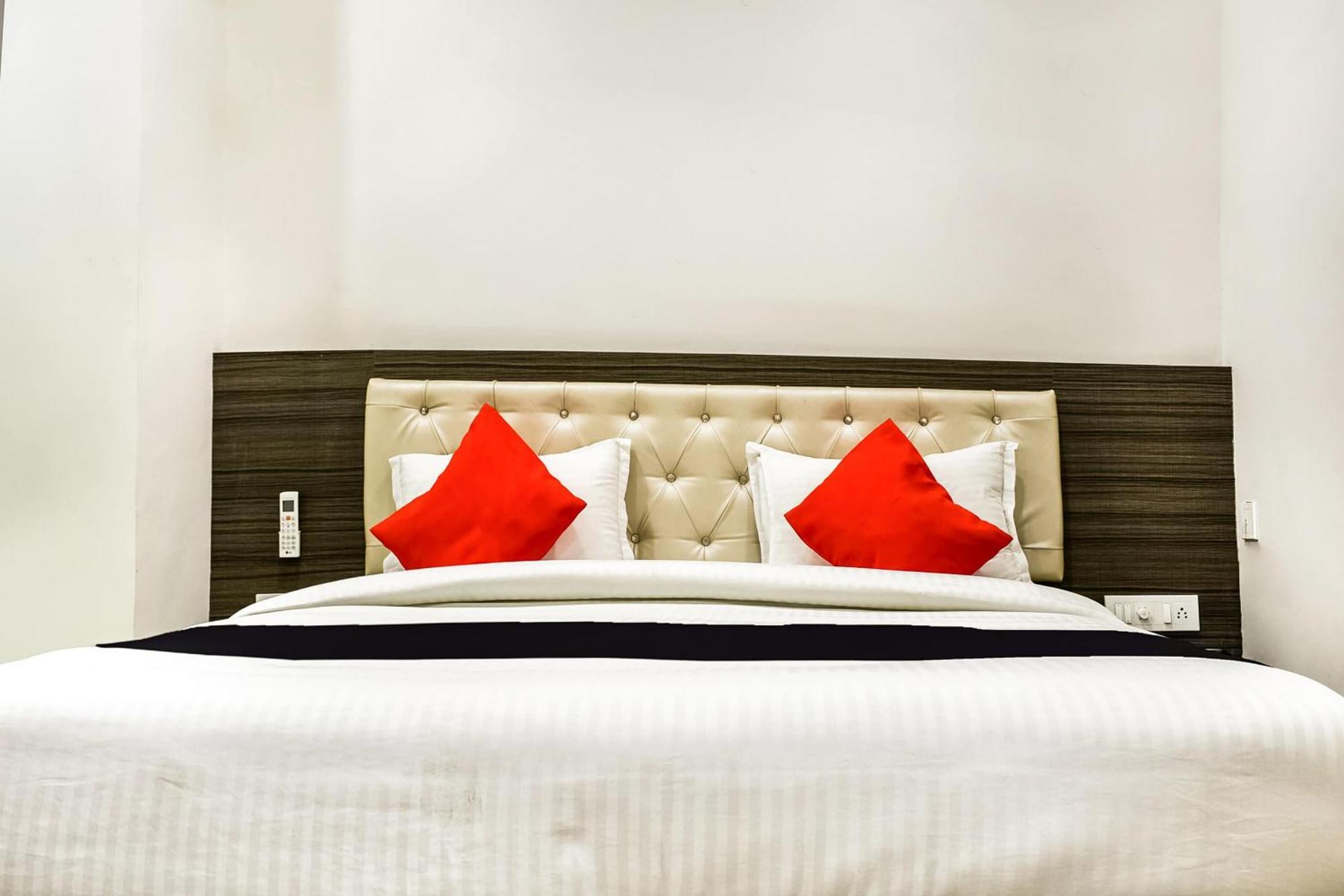Hotel Capital O Jai Adisson Cuttack Zewnętrze zdjęcie