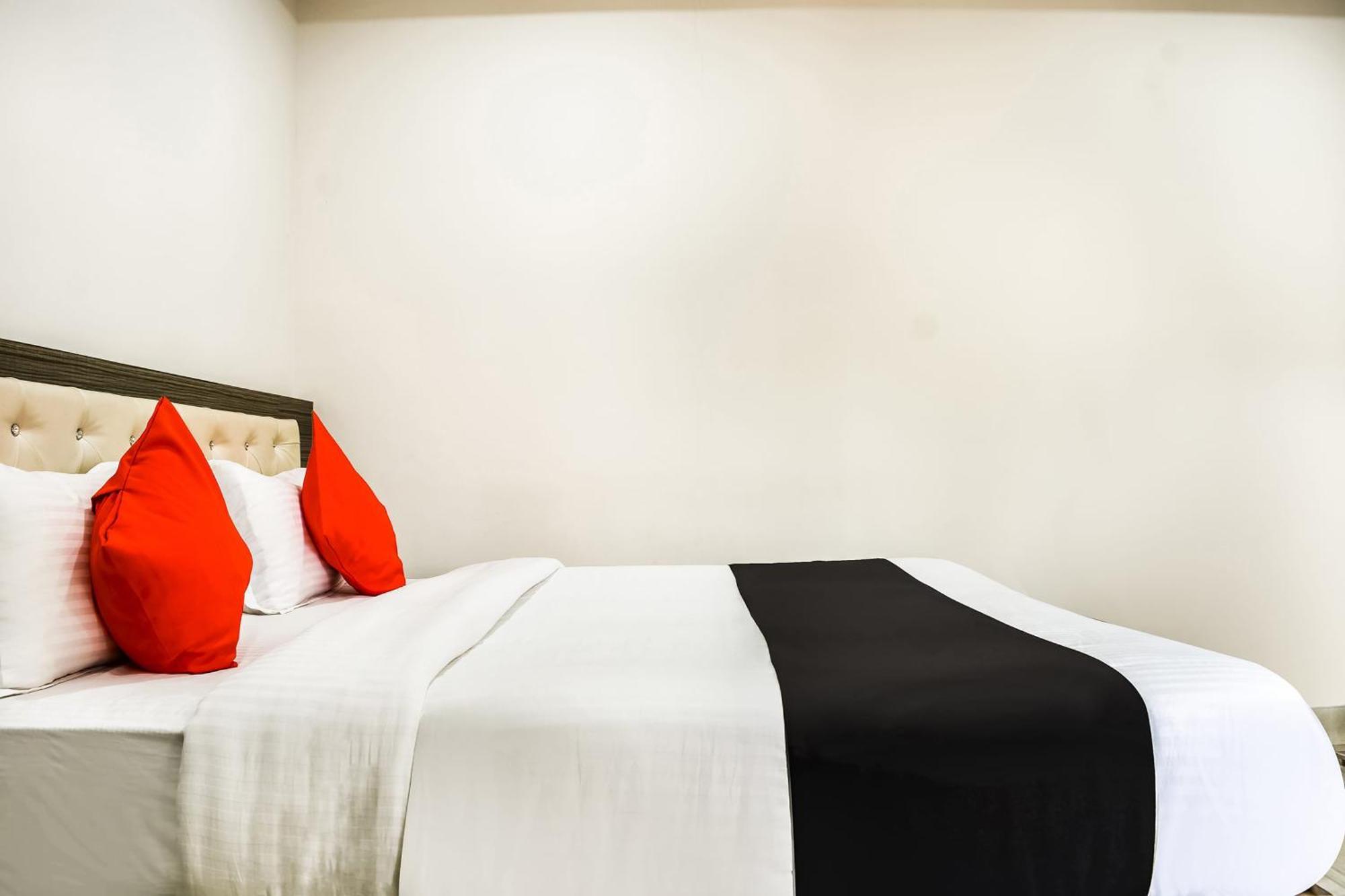 Hotel Capital O Jai Adisson Cuttack Zewnętrze zdjęcie