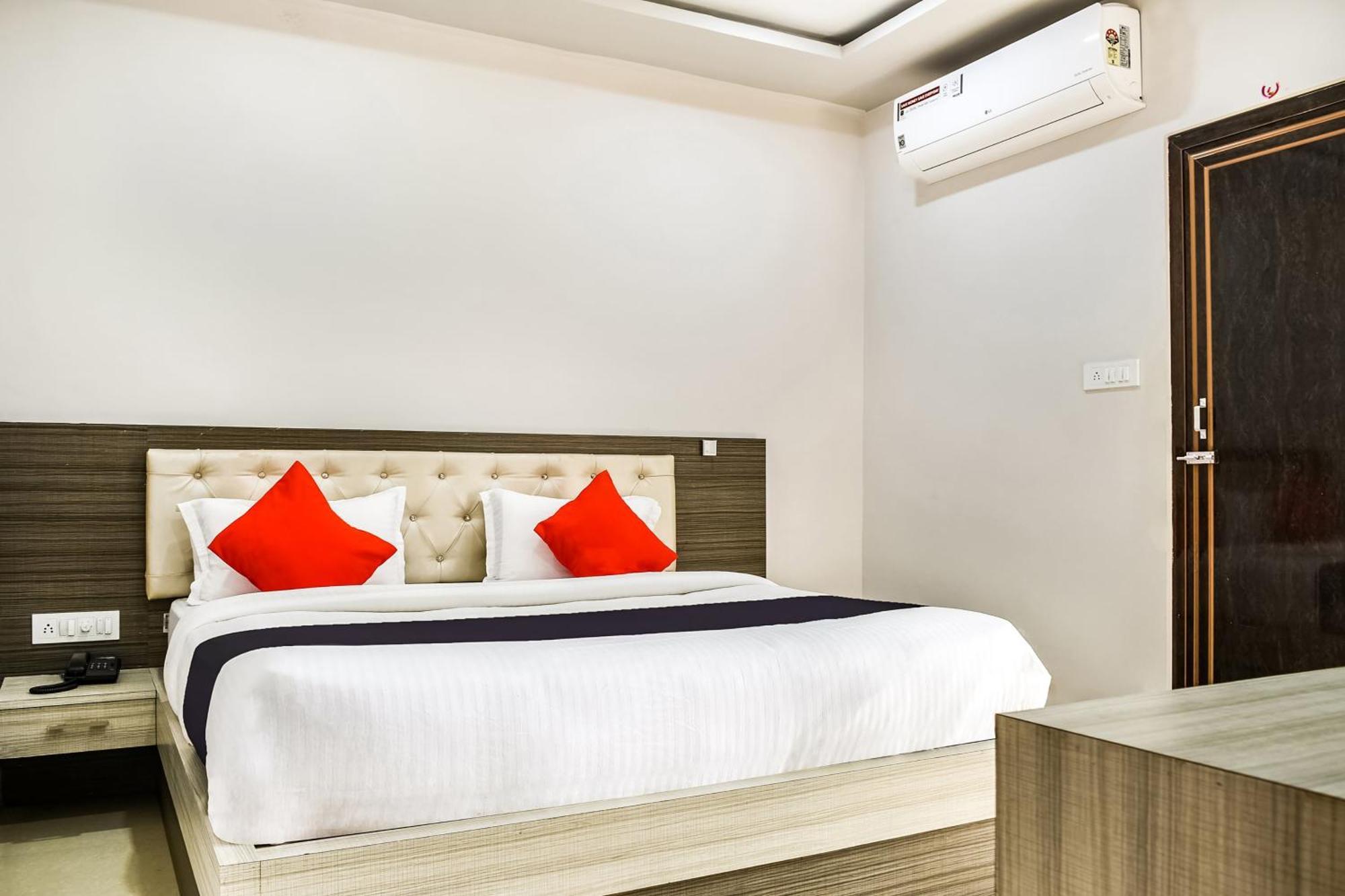 Hotel Capital O Jai Adisson Cuttack Zewnętrze zdjęcie